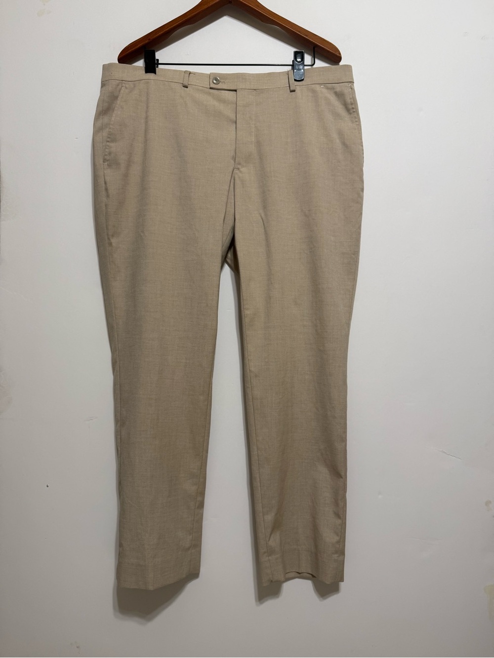 Egara Oatmeal tan oatmeal colored flat front dress slacks pants Size